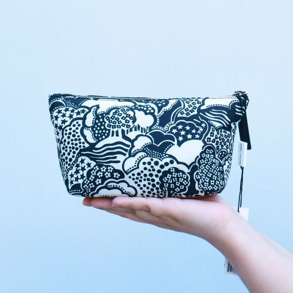 NWT Marc by Marc Jacobs SHOOTING STARS Cosmetic Case - Picture 2 of 9